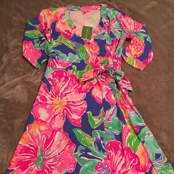 Lilly Pulitzer Dresses & Skirts - NWT Marvista Lilly Pulitzer wrap dress